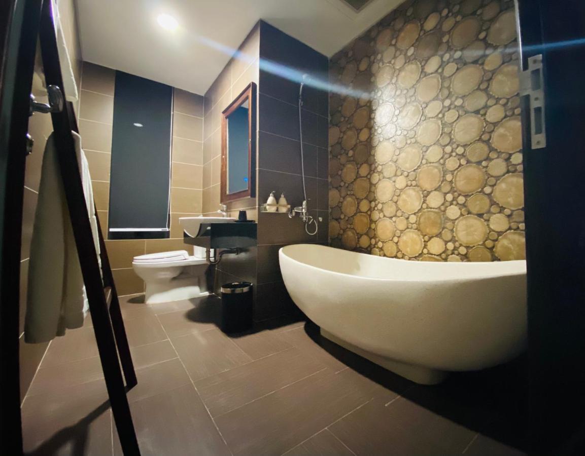Highlight House Hotel Pleiku Exterior photo